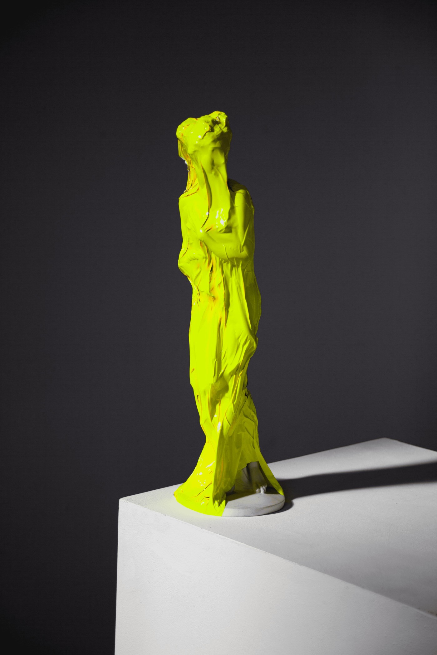 Hidden glue | Gaston Lisak