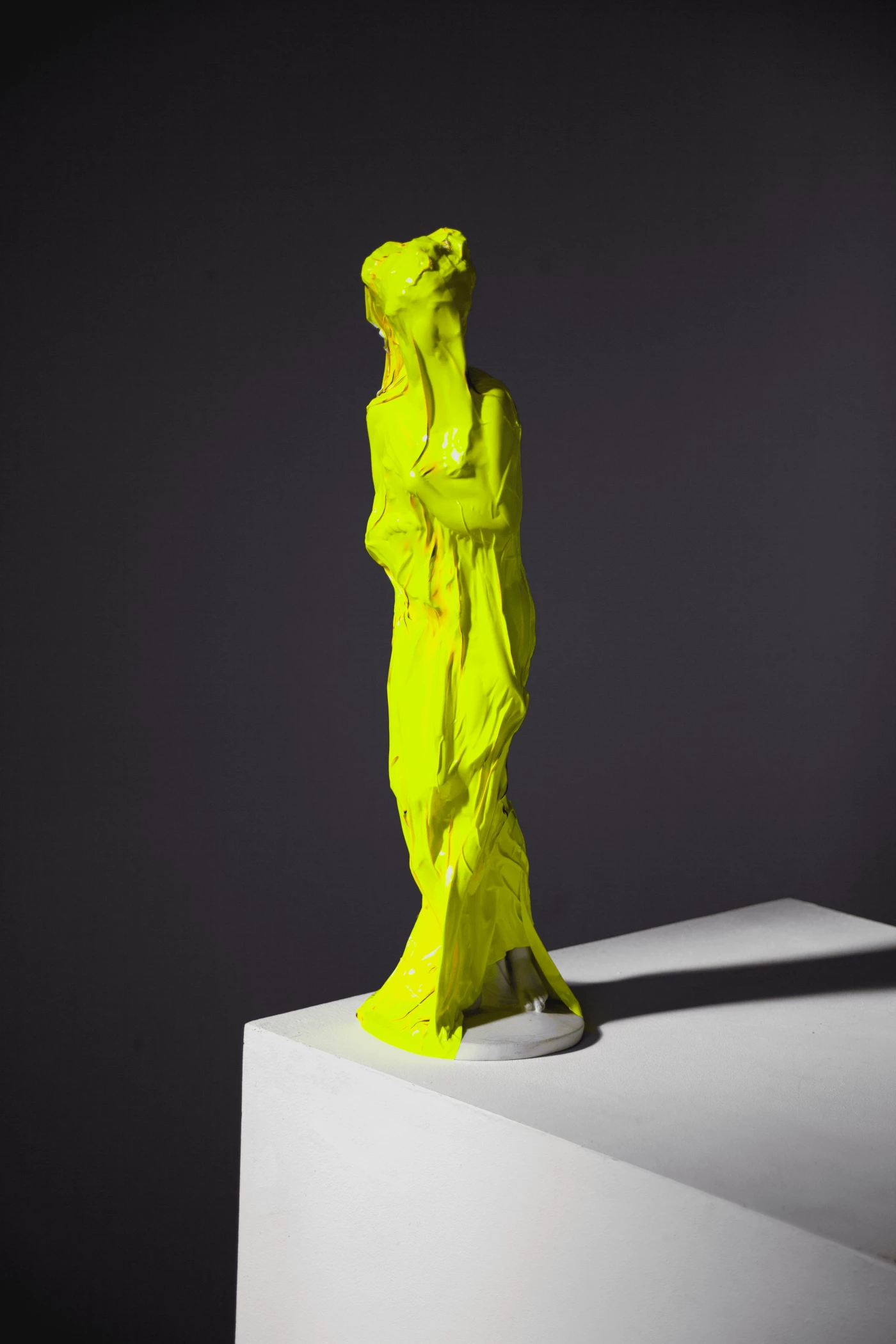 Hidden glue | Gaston Lisak