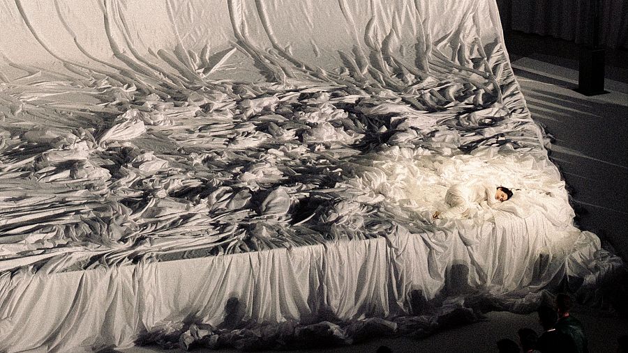 Rosalía, en la presentación de LUX en el Museo Nacional de Arte de Barcelona (MNAC) | Sony