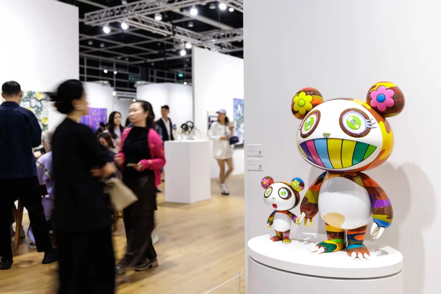 Takashi Murakami - Perrotin en Art Basel Hong Kong 2026. Foto de Art Basel